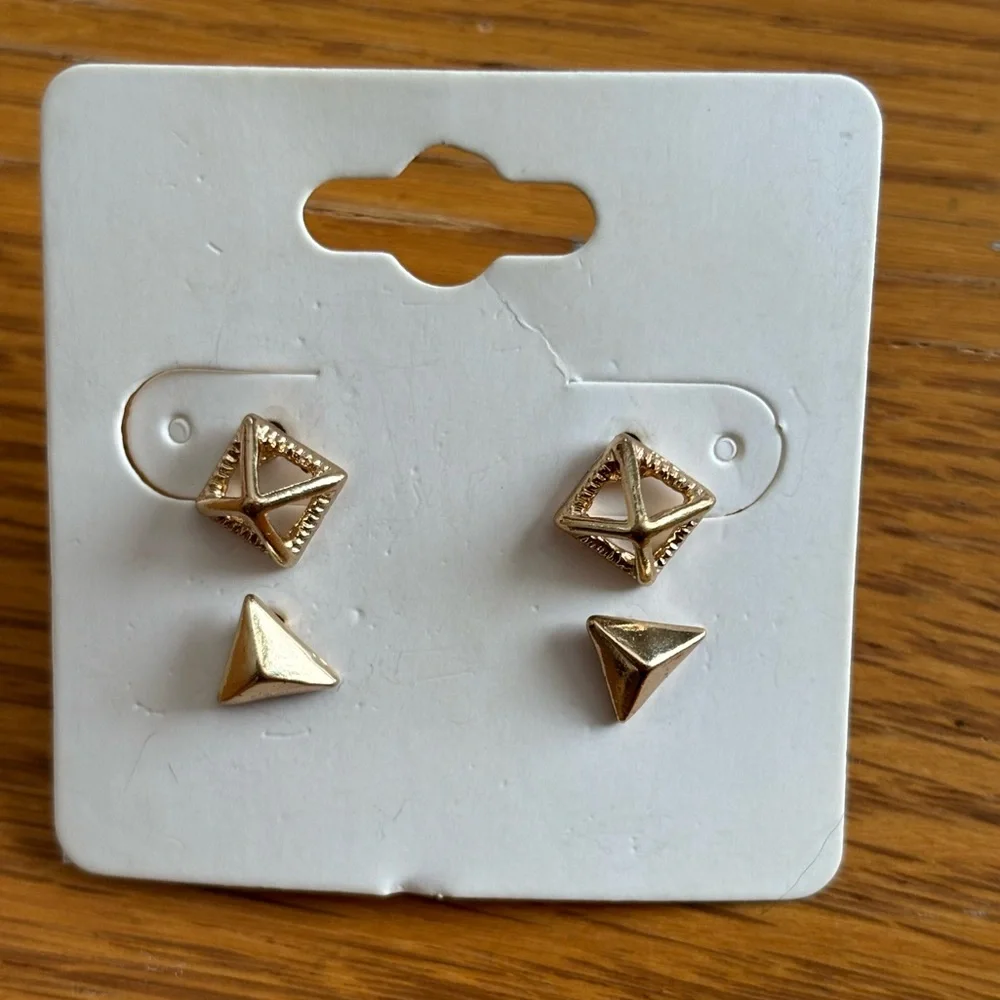 Funky Pink Bikini & Gold-Toned Geometric Stud Earrings Set